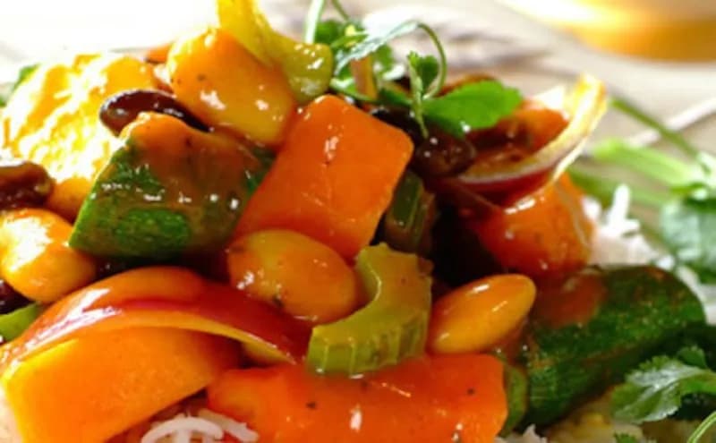 Jak przygotować idealne ragout drobiowe z warzywami i przyprawami