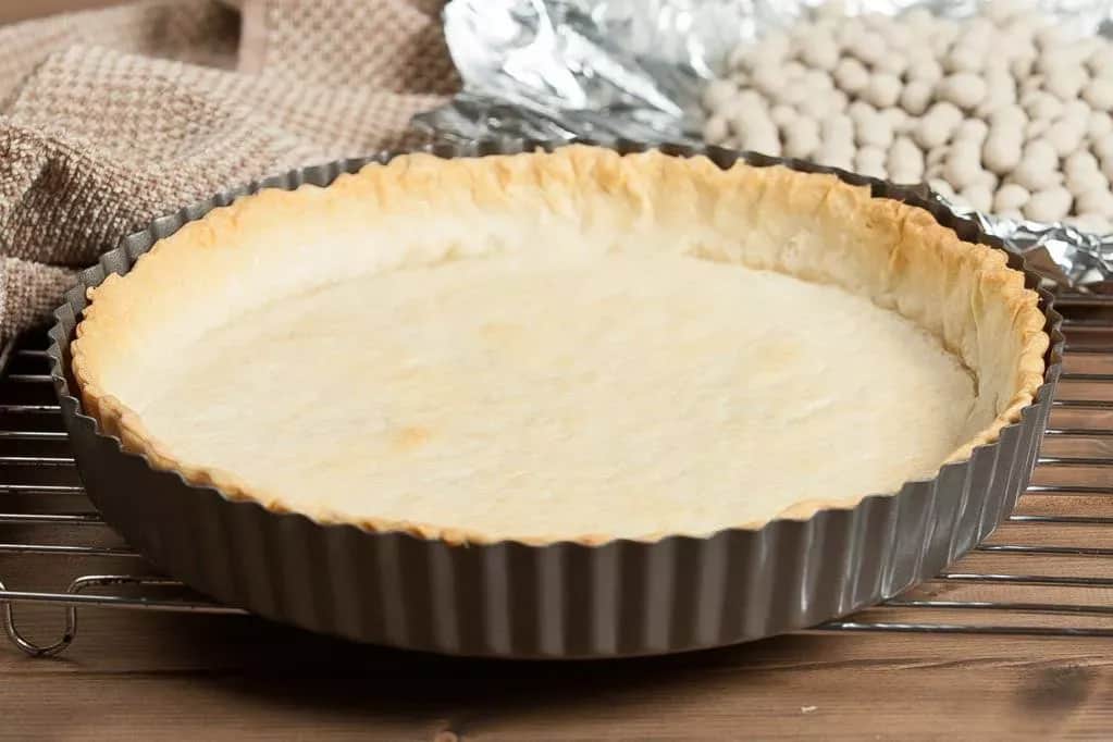 Przepis na kruche ciasto do tarty – uniknij najczęstszych błędów