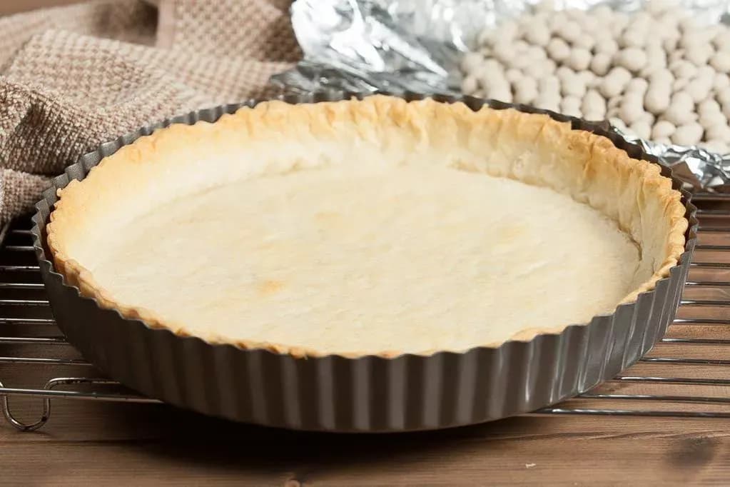Przepis na kruche ciasto do tarty – uniknij najczęstszych błędów