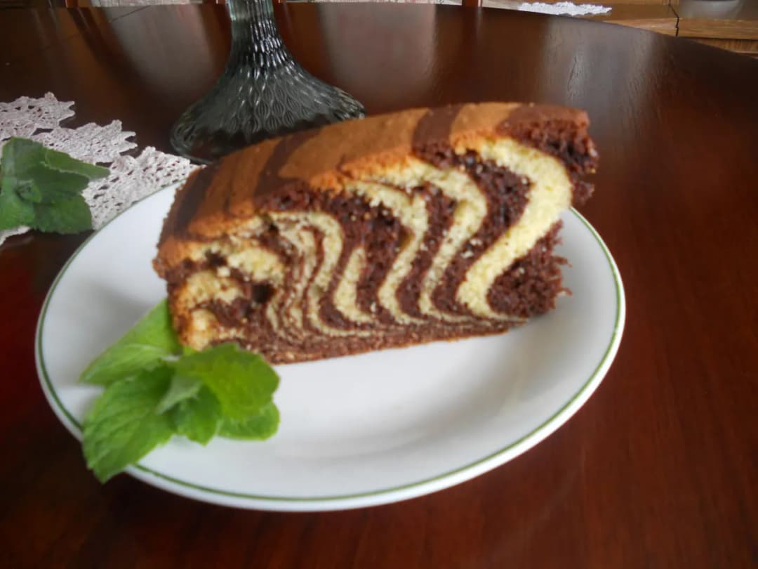 Ciasto zebra przyślij przepis – prosty sposób na pyszny deser