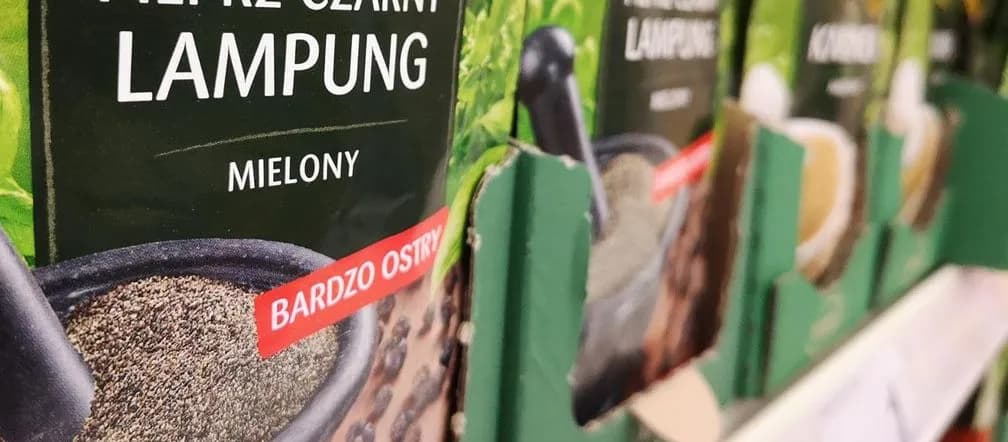 Jak prawidłowo wyrzucać opakowania po przyprawach i nie marnować materiałów