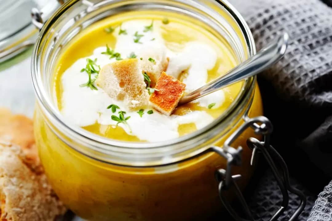 Jak długo można przechowywać zupę w lodówce, aby uniknąć zepsucia?