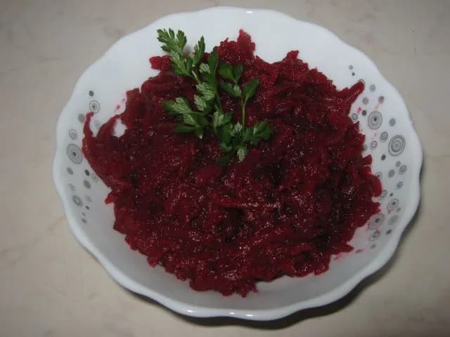 Jak zrobić buraki na obiad - prosty przepis, który zachwyci smakiem