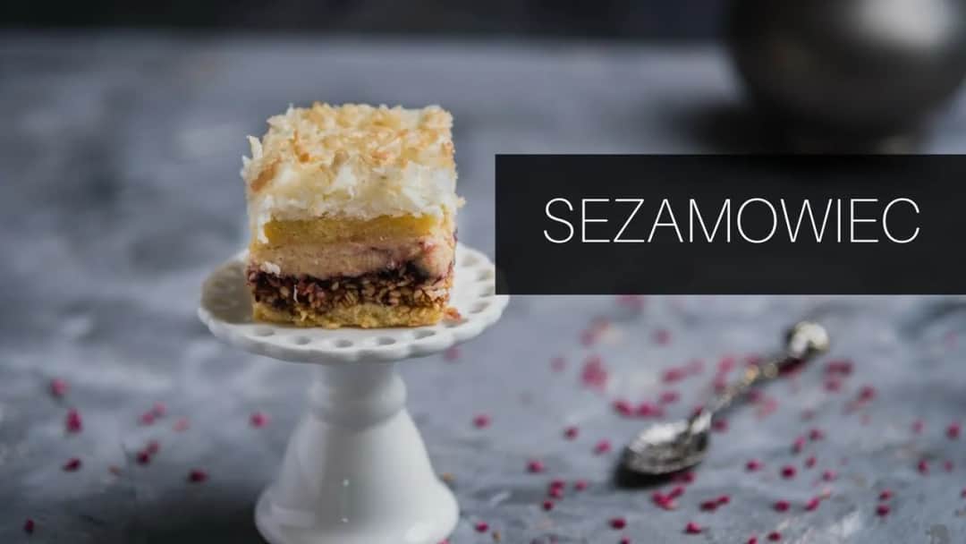 Pyszne ciasto z sezamem – prosty przepis na wyjątkowy deser